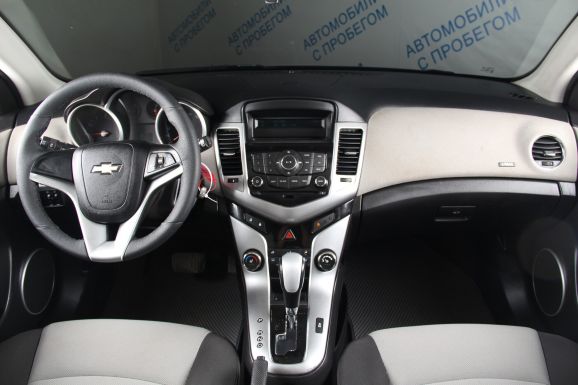 Chevrolet Cruze LS, 1.8 л, АТ, 2010 фото 10