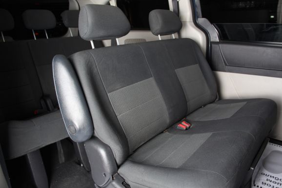 Dodge Caravan, 3.3 л, АТ, 2009 фото 2