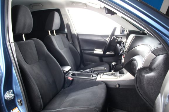 Subaru Impreza, 1.5 л, АТ, 2009 фото 2