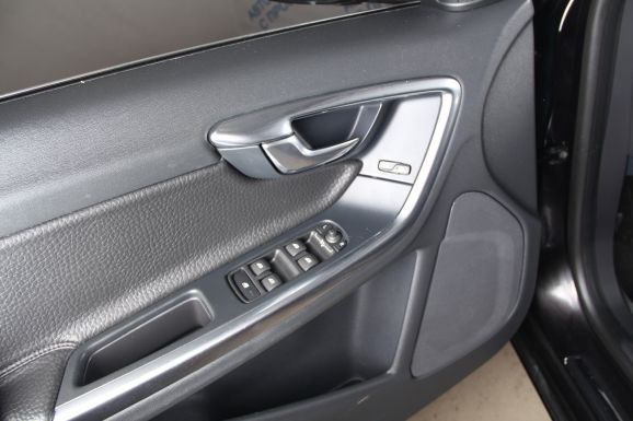 Volvo S60, 1.6 л, АТ, 2012 фото 7