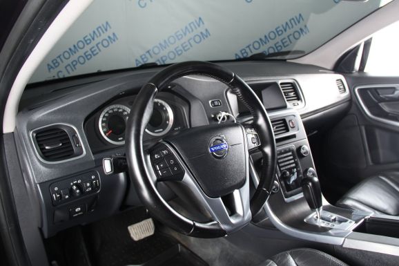 Volvo S60, 1.6 л, АТ, 2012 фото 9