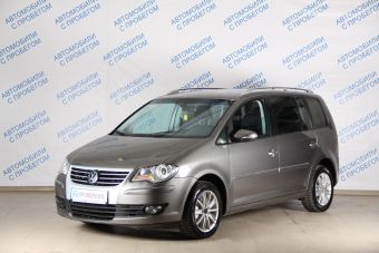 Volkswagen Touran, 2.0 л, РКПП, 2010 фото 3