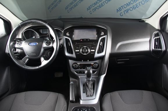 Ford Focus, 1.6 л, Робот, 2013 фото 10