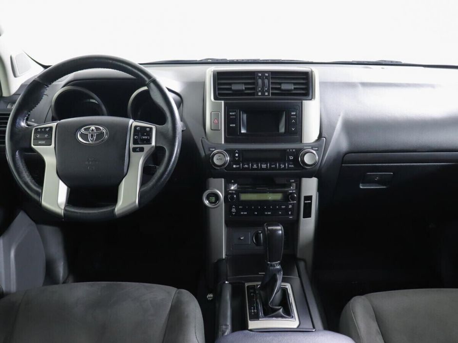 Toyota Land Cruiser Prado, 3.0 л, АТ, 2011 фото 8