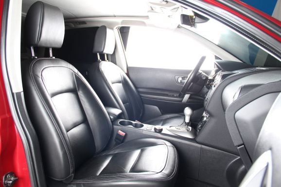 Nissan Qashqai LE+, 2.0 л, Вариатор, 2012 фото 2