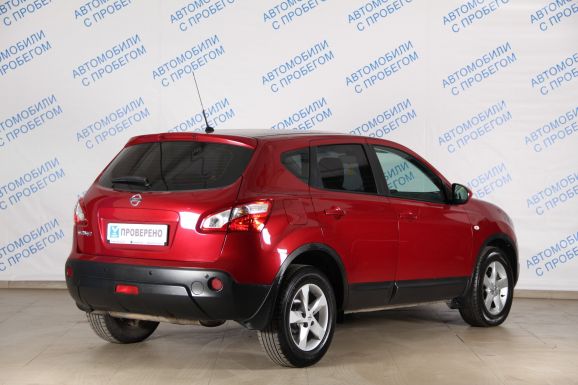 Nissan Qashqai, 2.0 л, Вариатор, 2012 фото 4