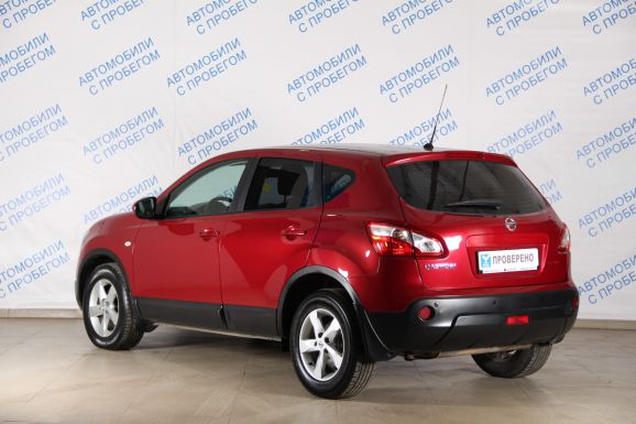 Nissan Qashqai, 2.0 л, Вариатор, 2012 фото 6