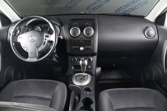 Nissan Qashqai, 2.0 л, Вариатор, 2012 фото 10