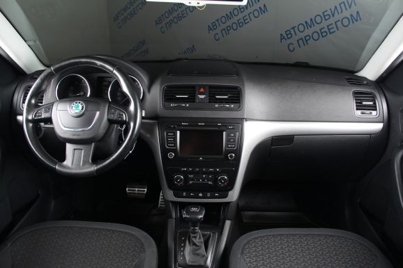 Skoda Yeti, 1.8 л, Робот, 2013 фото 10