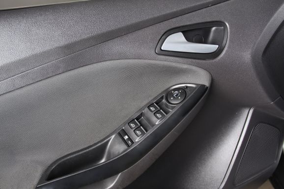 Ford Focus, 2.0 л, Робот, 2013 фото 7