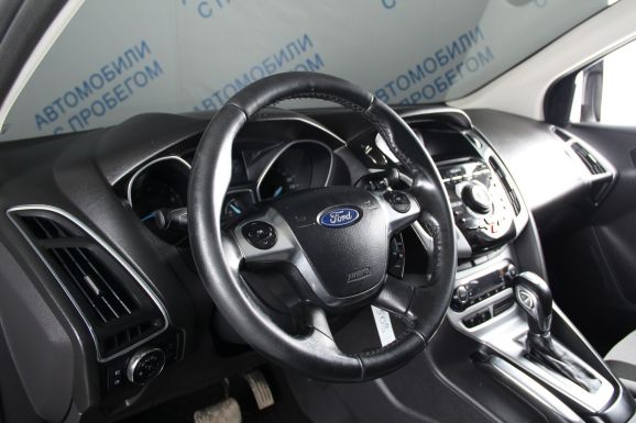 Ford Focus, 2.0 л, Робот, 2013 фото 9