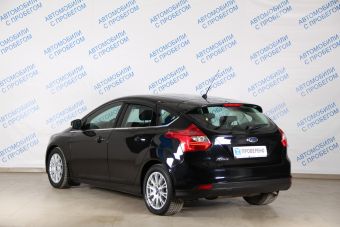 Ford Focus, 1.6 л, МКПП, 2013 фото 6