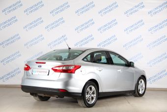 Ford Focus, 1.6 л, РКПП, 2012 фото 4