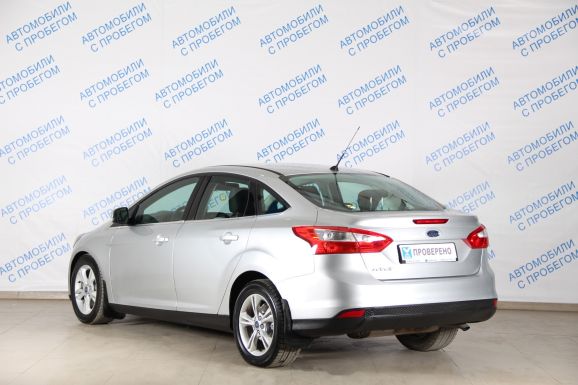 Ford Focus, 1.6 л, Робот, 2012 фото 6