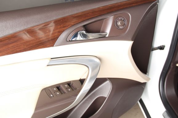 Opel Insignia, 2.0 л, АТ, 2011 фото 7