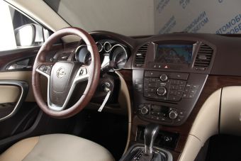 Opel Insignia, 2.0 л, АКПП, 2011 фото 12