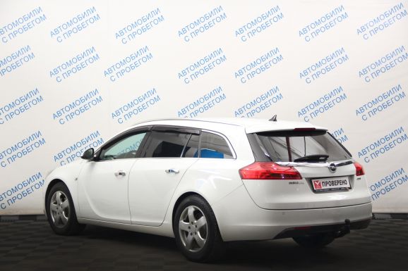 Opel Insignia, 2.0 л, АТ, 2010 фото 6