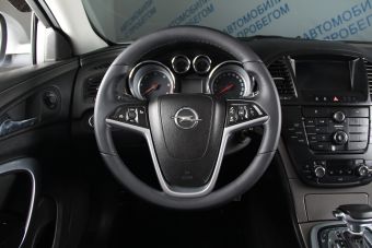 Opel Insignia, 2.0 л, АКПП, 2010 фото 8