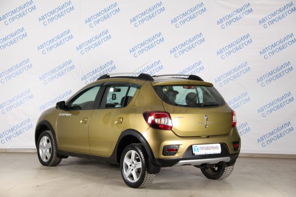 Renault Sandero, 1.6 л, Робот, 2015 фото 6