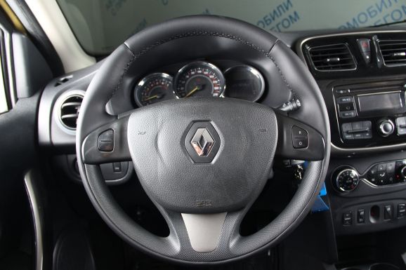 Renault Sandero, 1.6 л, Робот, 2015 фото 11