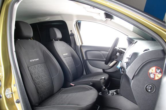 Renault Sandero, 1.6 л, Робот, 2015 фото 2