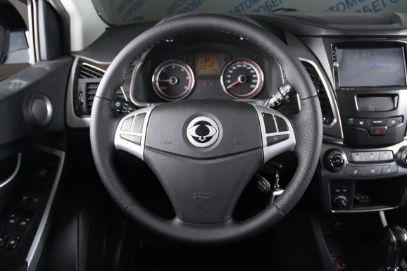 SsangYong Actyon, 2.0 л, АТ, 2014 фото 11