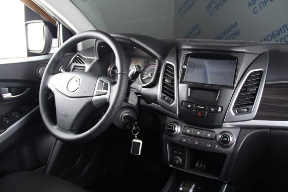 SsangYong Actyon, 2.0 л, АТ, 2014 фото 12