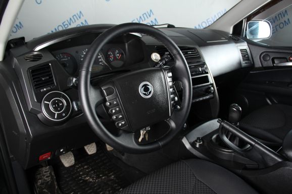 SsangYong Kyron, 2.0 л, МТ, 2012 фото 9