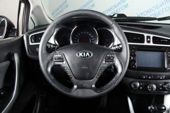 Kia Ceed Comfort, 1.6 л, АКПП, 2012 фото 8