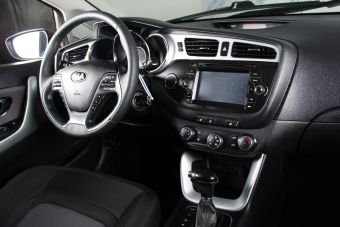 Kia Ceed Comfort, 1.6 л, АКПП, 2012 фото 9