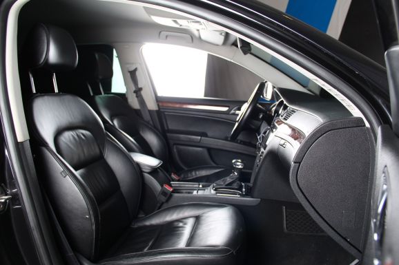 Skoda Superb, 1.8 л, Робот, 2012 фото 2