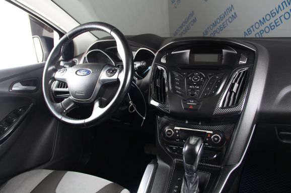 Ford Focus, 2.0 л, Робот, 2014 фото 12