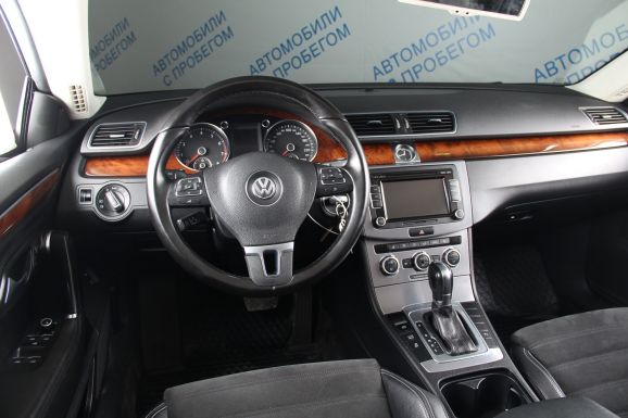 Volkswagen Passat CC, 1.8 л, Робот, 2013 фото 10
