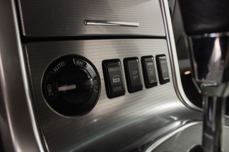 Nissan Pathfinder, 2.5 л, АТ, 2010 фото 13