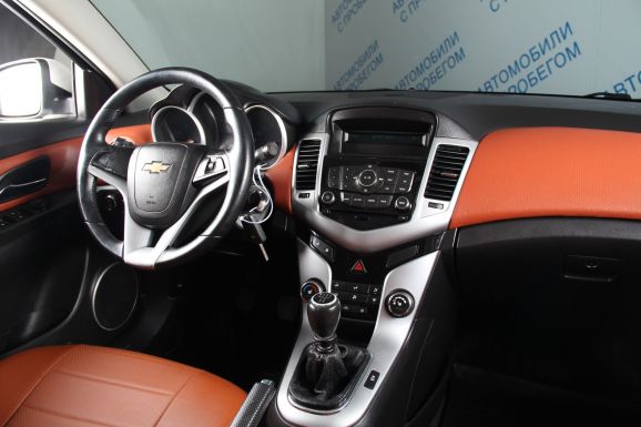 Chevrolet Cruze, 1.8 л, МТ, 2011 фото 12
