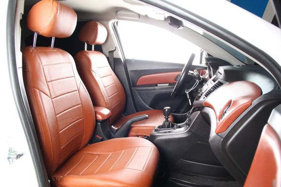 Chevrolet Cruze, 1.8 л, МТ, 2011 фото 2