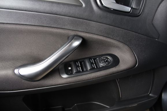 Ford Mondeo, 2.3 л, АТ, 2010 фото 7