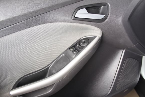 Ford Focus, 1.6 л, МТ, 2012 фото 7