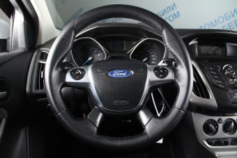 Ford Focus, 1.6 л, МКПП, 2012 фото 11