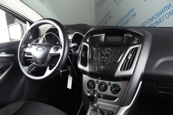 Ford Focus, 1.6 л, МТ, 2012 фото 12