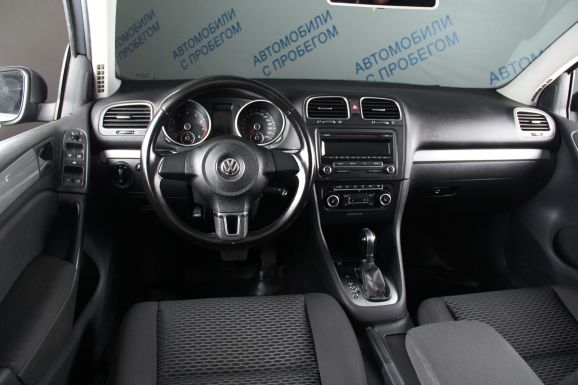 Volkswagen Golf, 1.6 л, Робот, 2012 фото 10