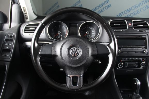 Volkswagen Golf, 1.6 л, Робот, 2012 фото 11