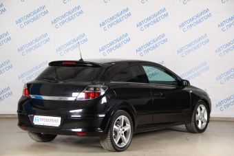 Opel Astra, 1.8 л, АКПП, 2012 фото 4