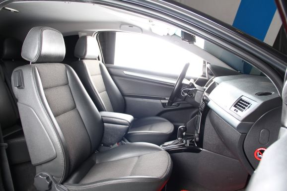 Opel Astra, 1.8 л, АТ, 2012 фото 2