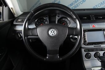 Volkswagen Passat, 2.0 л, АКПП, 2010 фото 11