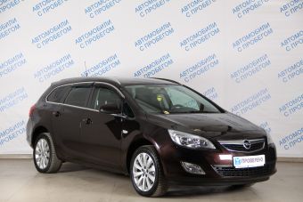 Opel Astra, 1.4 л, АКПП, 2011 фото 5