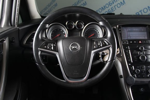 Opel Astra, 1.4 л, АТ, 2011 фото 11