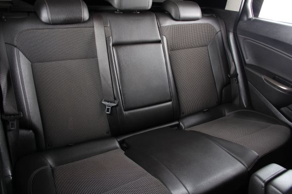 Opel Astra, 1.4 л, АТ, 2011 фото 1