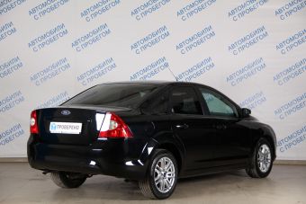 Ford Focus, 1.6 л, МКПП, 2011 фото 4