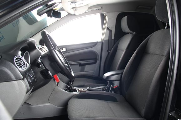 Ford Focus, 1.6 л, МТ, 2011 фото 8